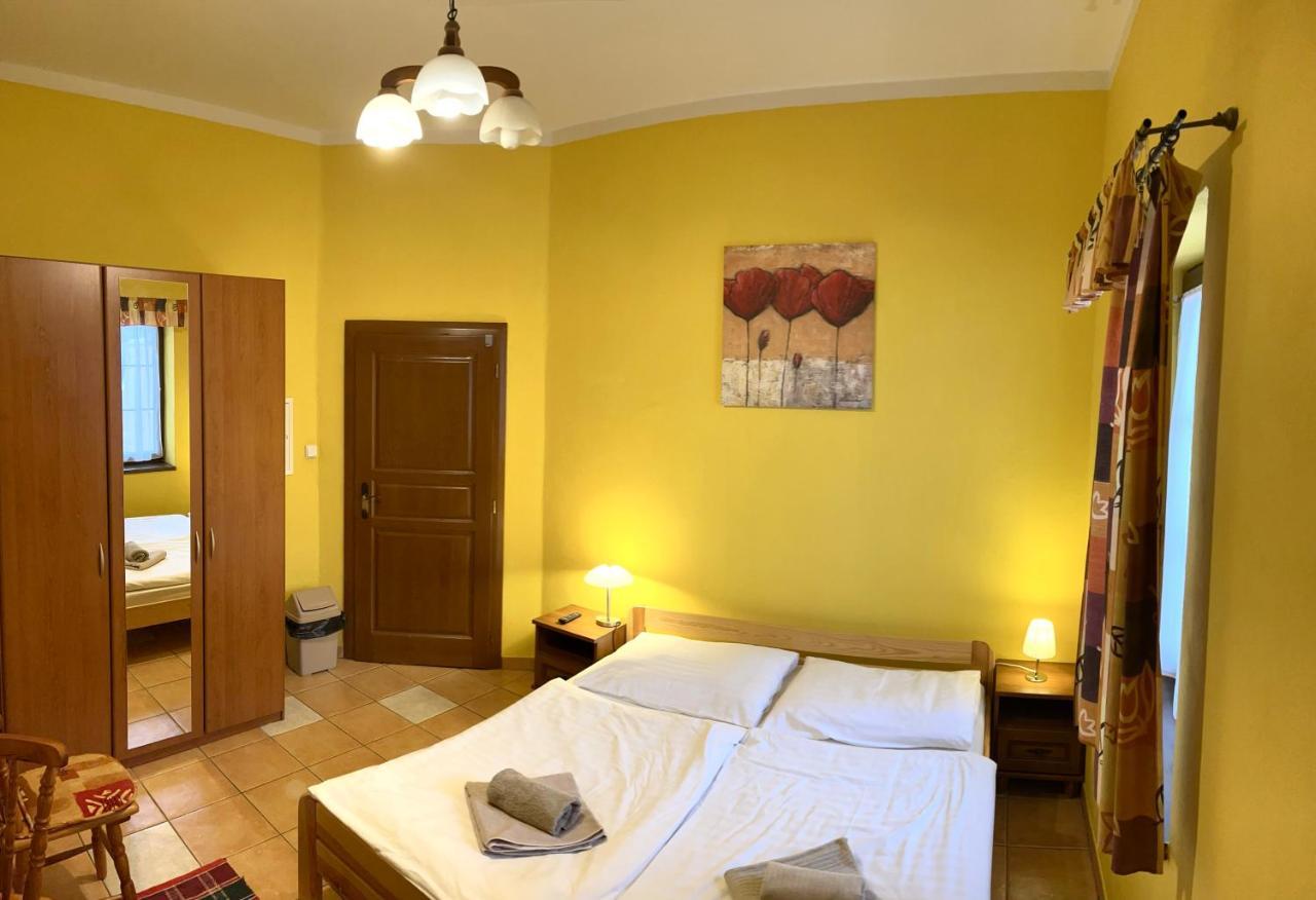 Villa Victoria Penzion Liptovský Ján 外观 照片