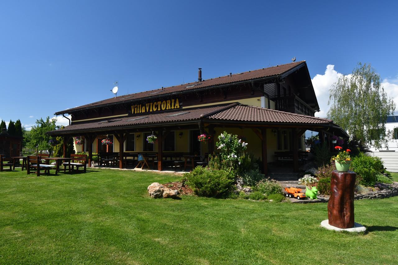 Villa Victoria Penzion Liptovský Ján 外观 照片
