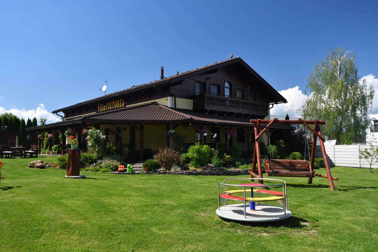 Villa Victoria Penzion Liptovský Ján 外观 照片
